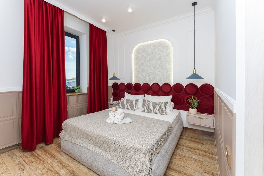 Семейный номер улучшенный с  кроватью