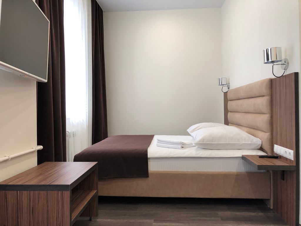 Двухместный номер с 1 кроватью люкс категории С