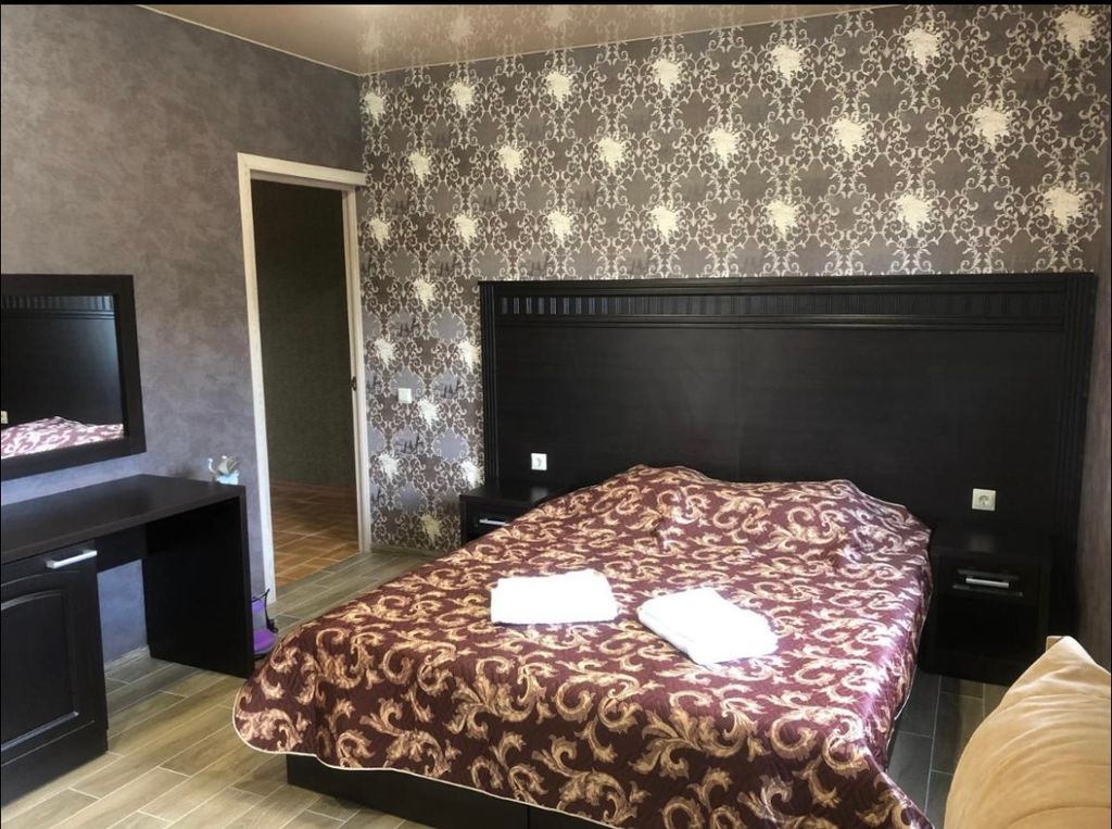 Четырёхместный номер улучшенный с видом на город