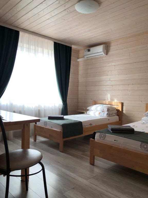 Двухместный номер с 2 отдельными кроватями стандарт с видом на горы