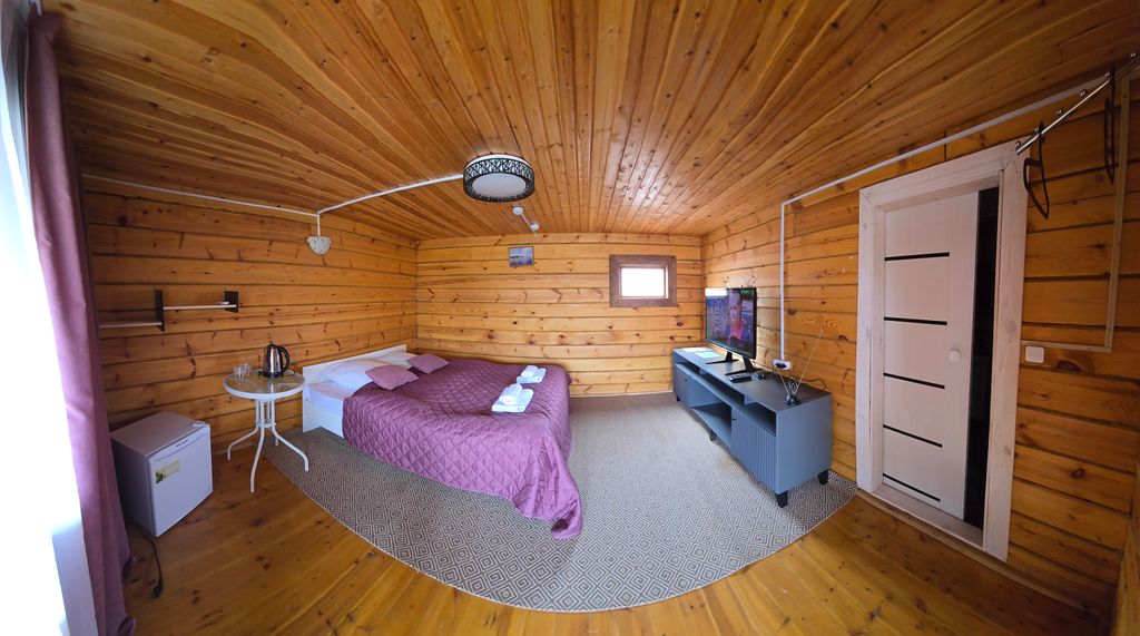 Дом бунгало 2-х местный с одной кроватью