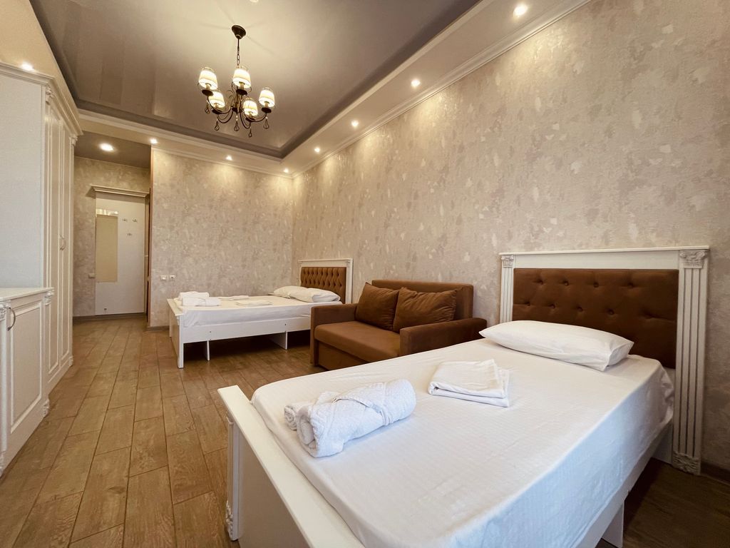 Четырёхместный номер люкс