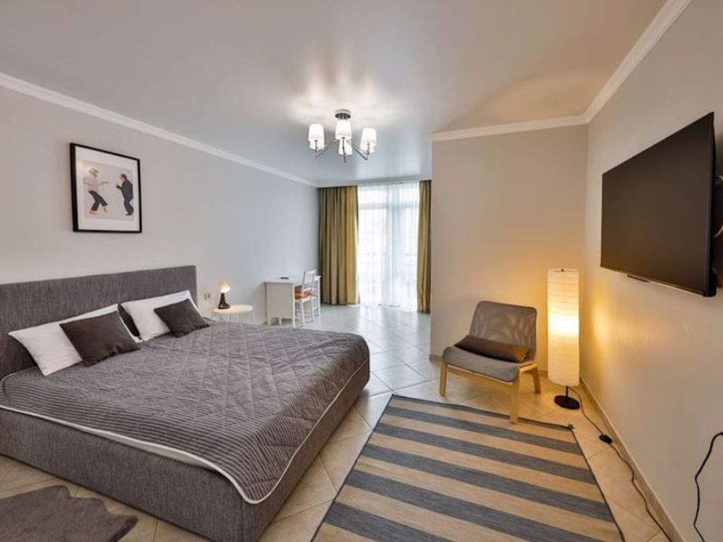 Апартаменты двухкомнатные с кухней