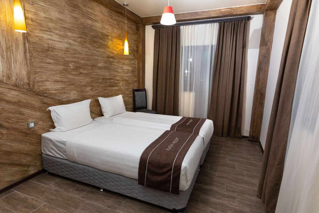 Трёхместный номер люкс