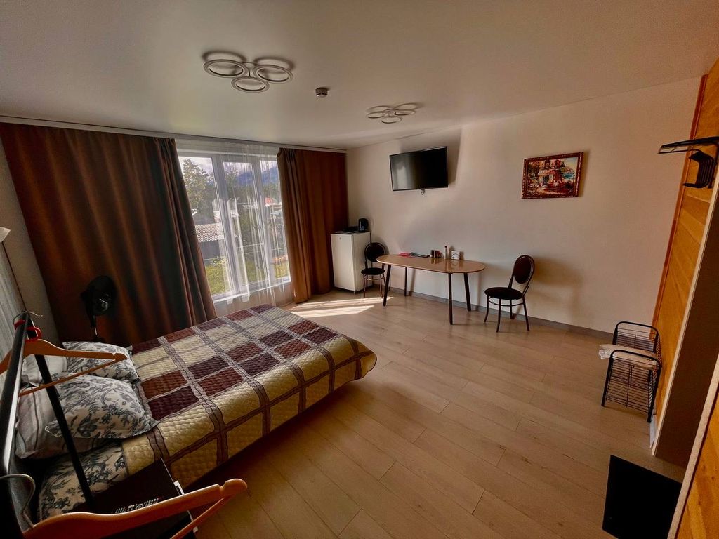 Двухместный с 1 кроватью Двухместный люкс