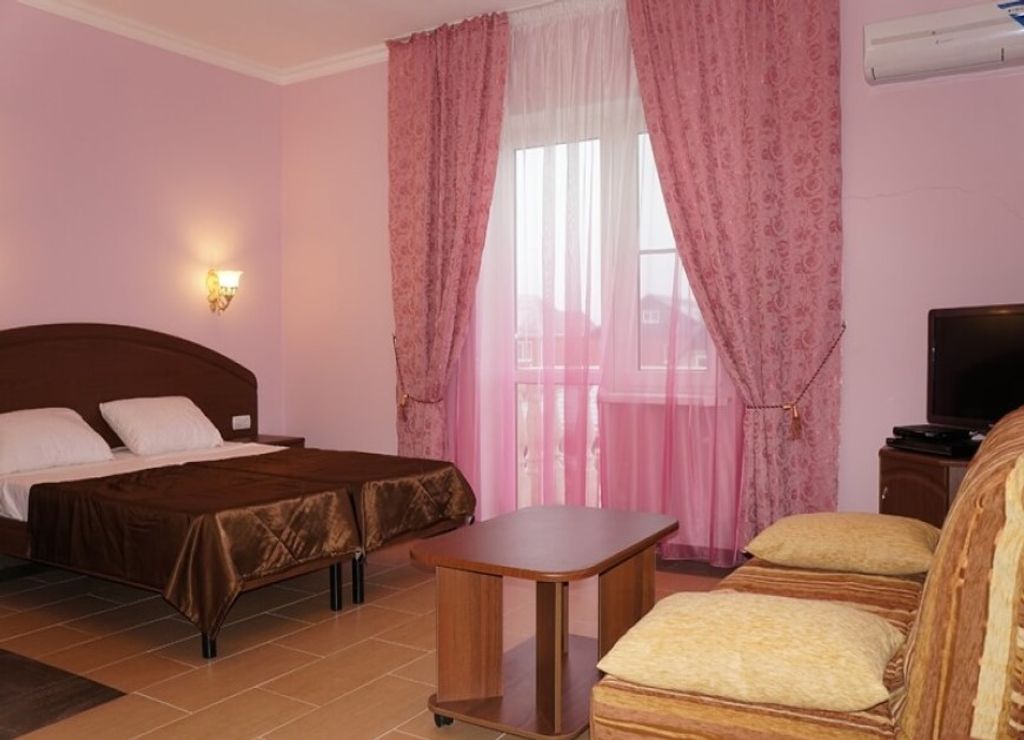 Двухместный номер с 1 кроватью Двухместный Делюкс с балконом