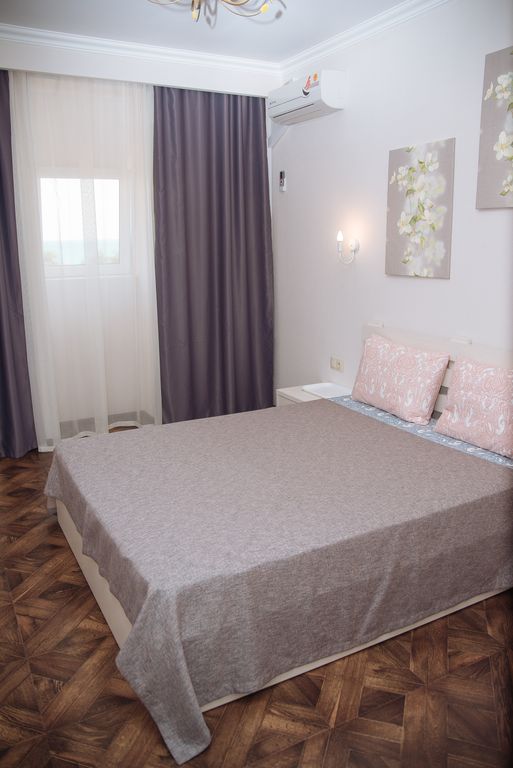 Трёхместный номер стандарт с видом на море