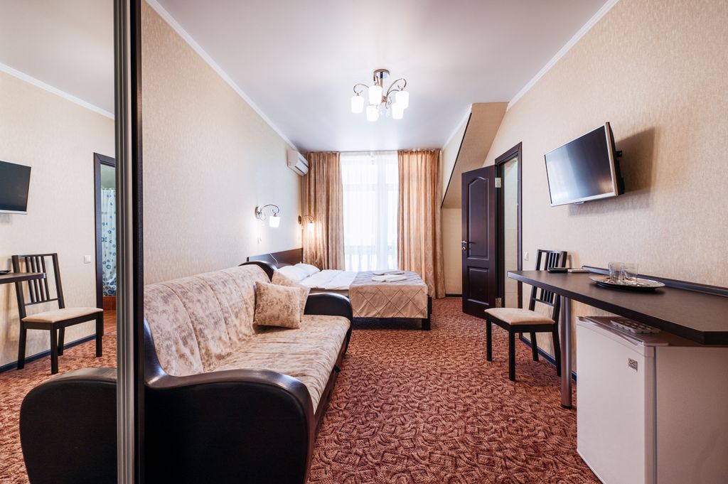 Трёхместный номер люкс