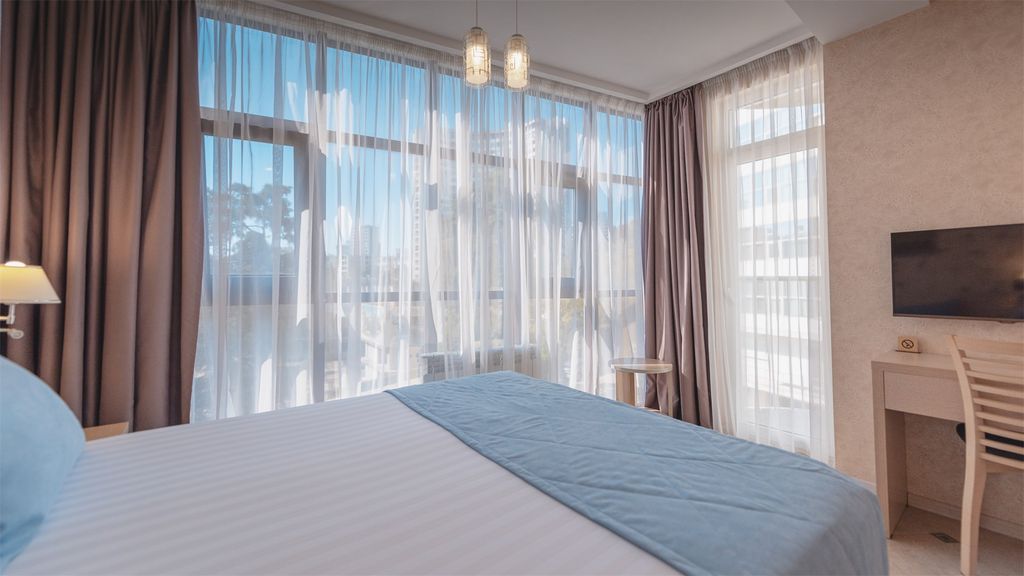 Семейный номер двухкомнатный с балконом