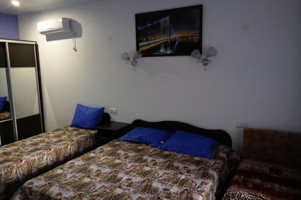 Трёхместный номер люкс 1-комнатный