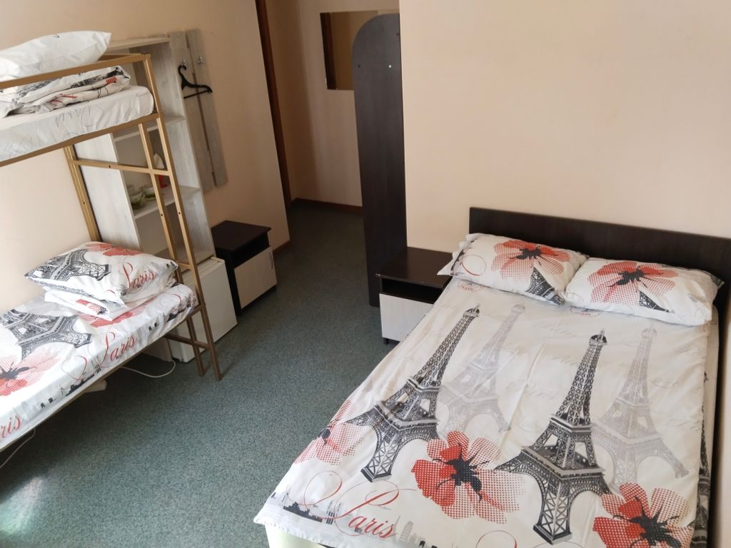 Четырёхместный номер многоместный номер