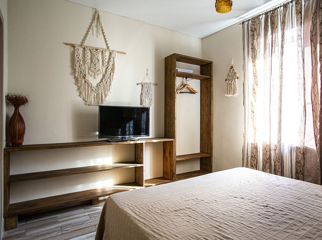 Дом Вишня - гостевой дом на 4-6 человек