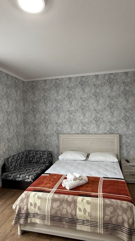 Трёхместный номер стандарт с балконом