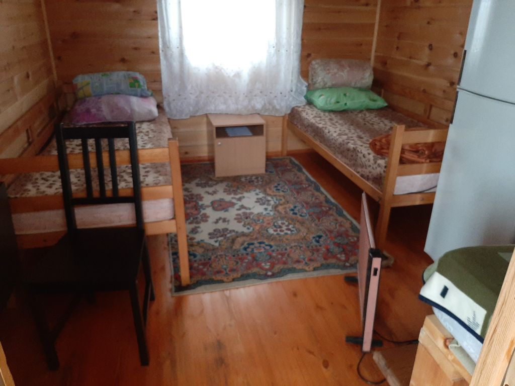 Четырёхместный номер эконом с видом на горы