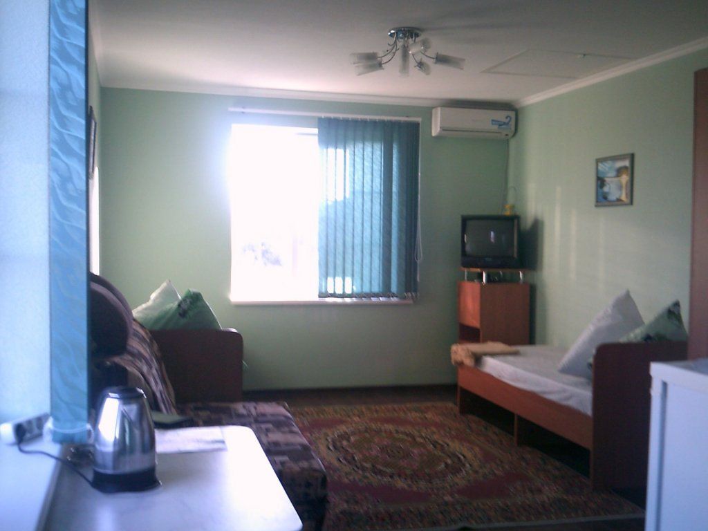 Четырёхместный номер люкс с видом на море