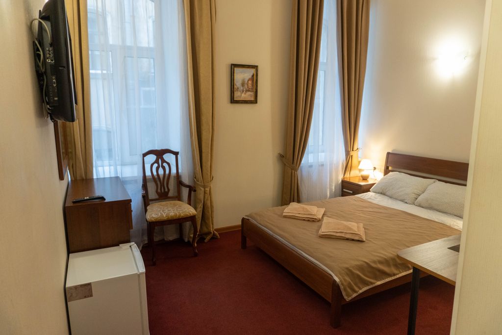 Двухместный номер с 1 кроватью улучшенный 8