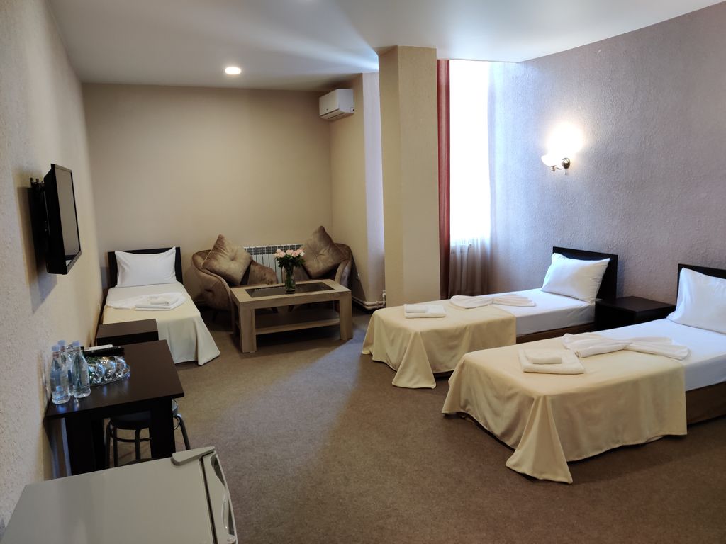 Трёхместный номер стандарт