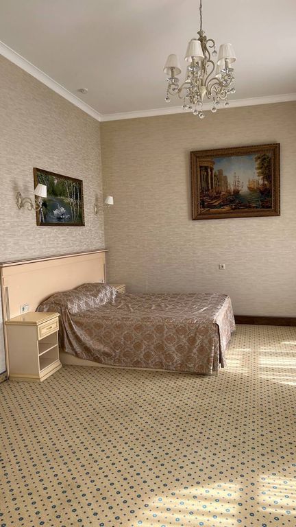 Семейный номер люкс с видом на город