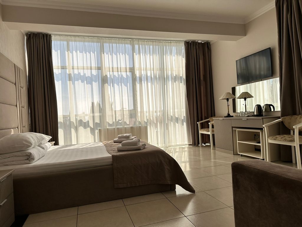 Четырёхместный номер комфорт с балконом