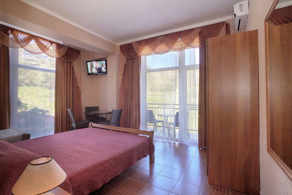 Четырёхместный номер Двухкомнатный, полулюкс