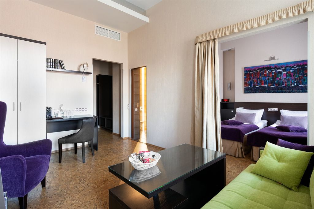 Трёхместный номер люкс