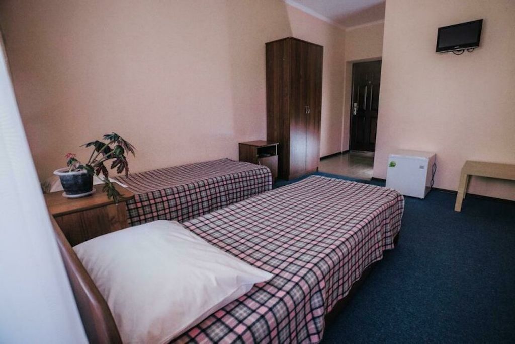 Двухместный номер с 2 отдельными кроватями стандартный номер с балконом