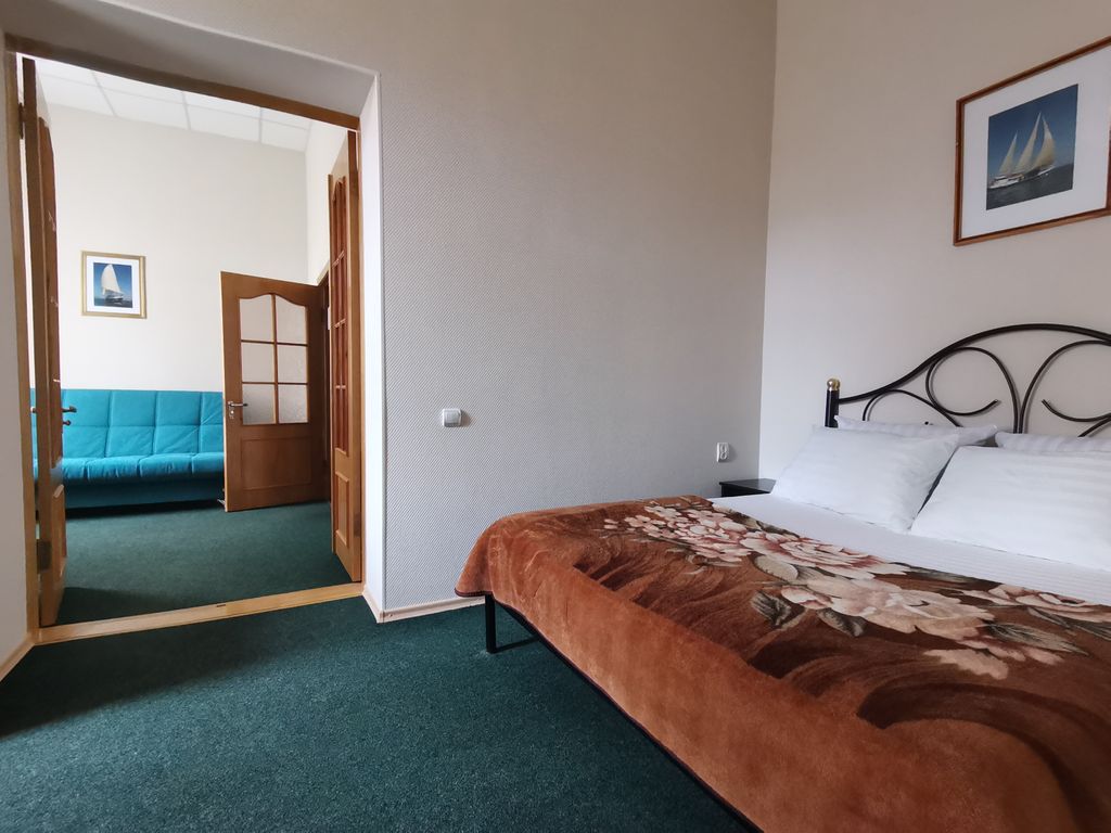 Четырёхместный номер Двухкомнатный