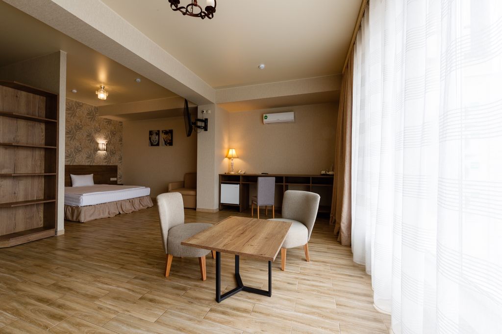 Семейный номер джуниор сюит премиум