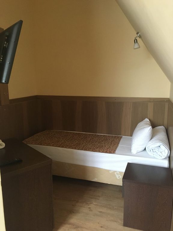 Одноместный номер эконом сан.узел на этаже