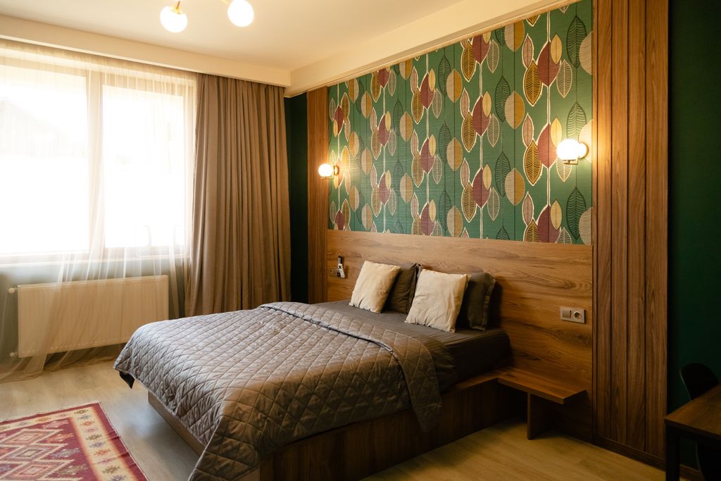 Двухместный номер с 1 кроватью улучшенный с балконом