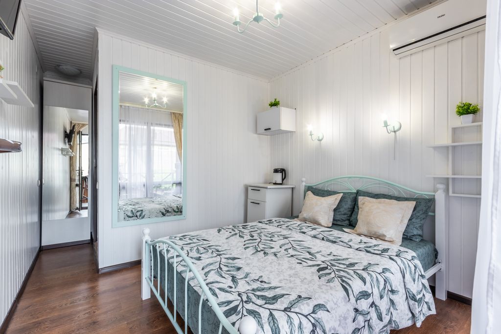 Двухместный номер с 1 кроватью французский