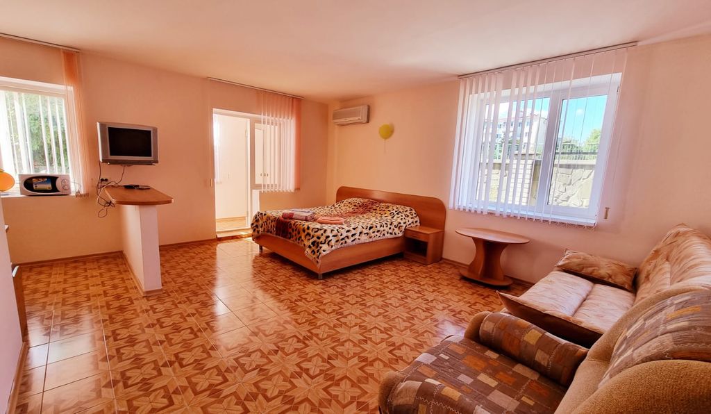 Четырёхместный номер студио