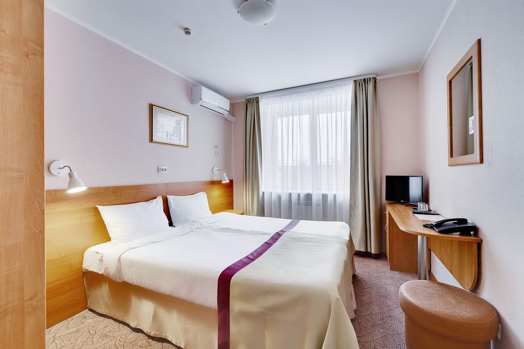 Двухместный номер с 1 кроватью эконом с одной кроватью или 2 раздельными