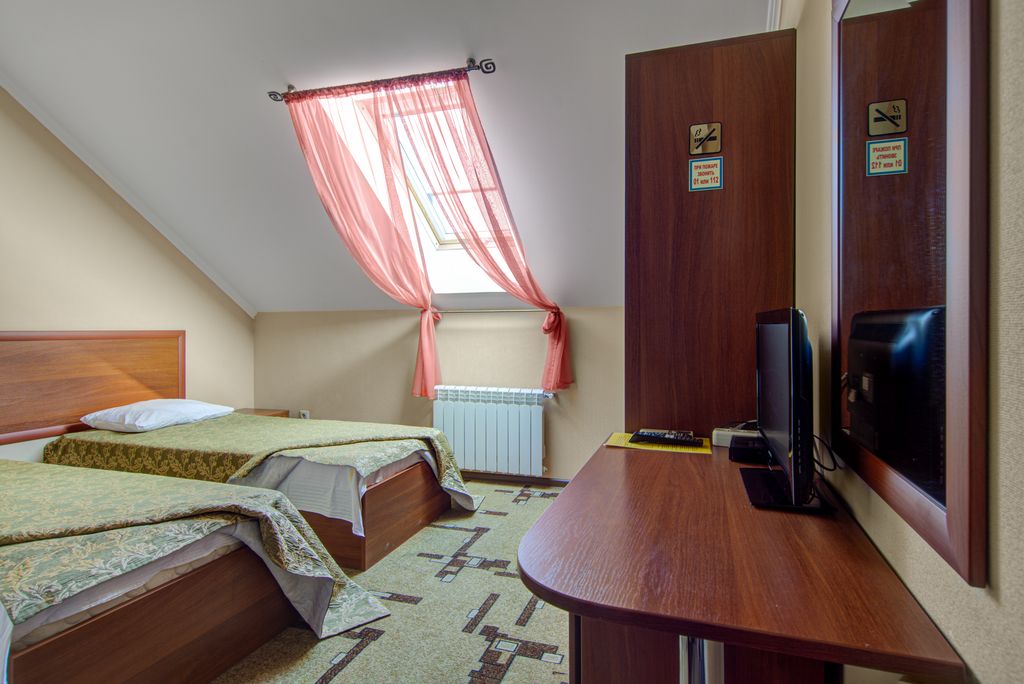 Двухместный номер с 2 отдельными кроватями стандарт мансарда