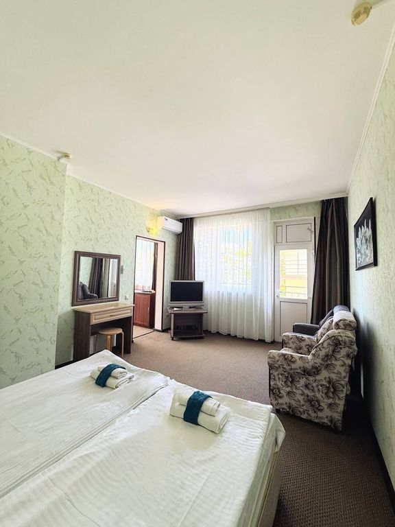 Четырёхместный номер люкс 2-комнатный