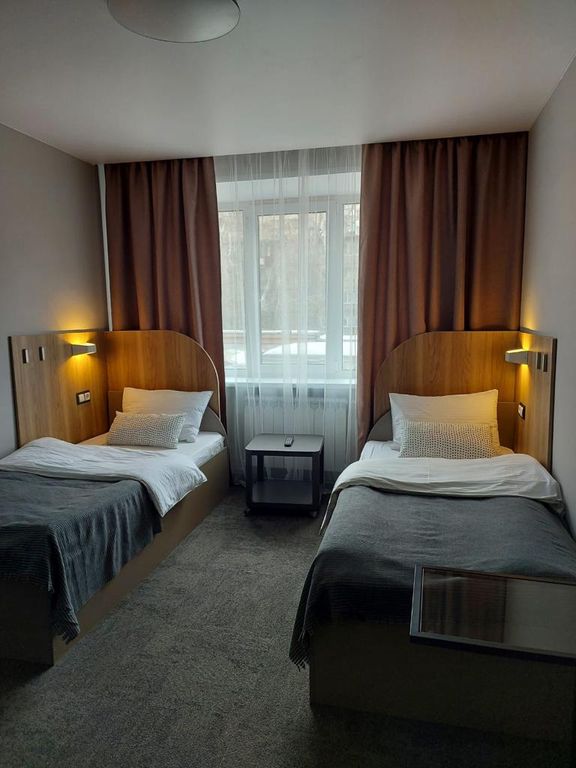 Двухместный номер с 2 отдельными кроватями Полулюкс