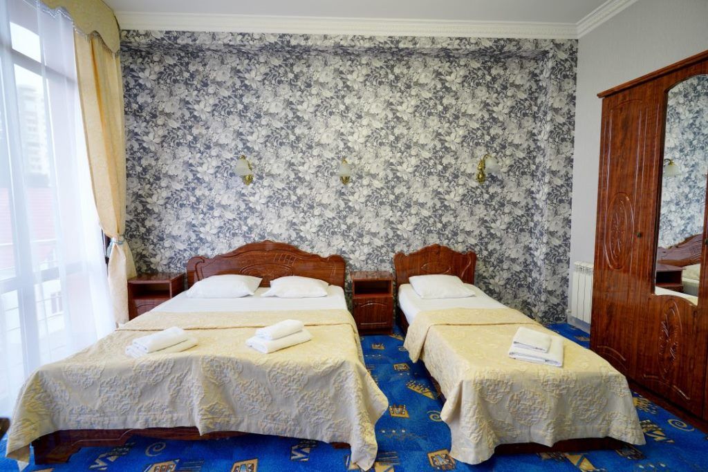 Трёхместный номер Стандарт