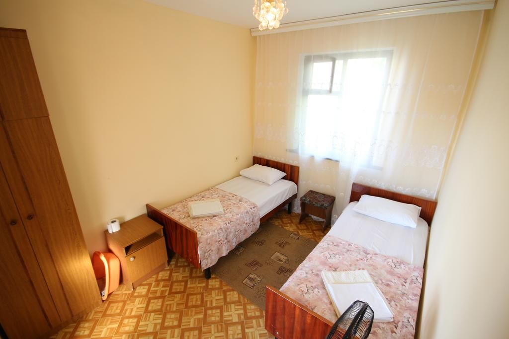 Двухместный номер с 2 отдельными кроватями эконом