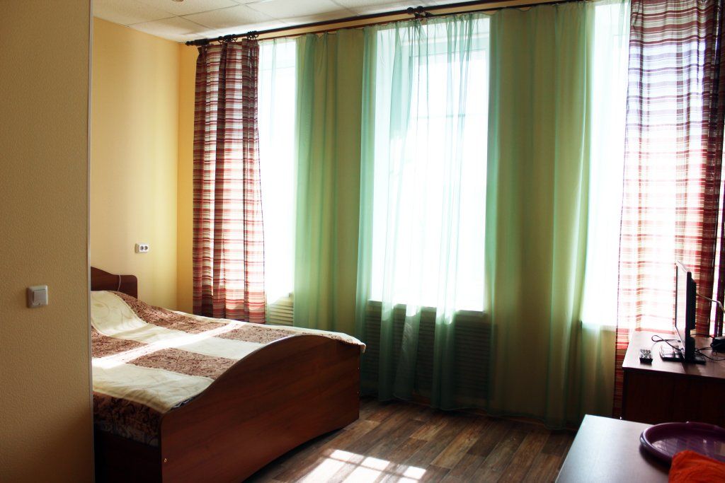 Двухместный номер с 1 кроватью Одноместный улучшенный