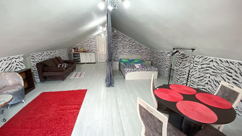 Апартаменты Мансарда