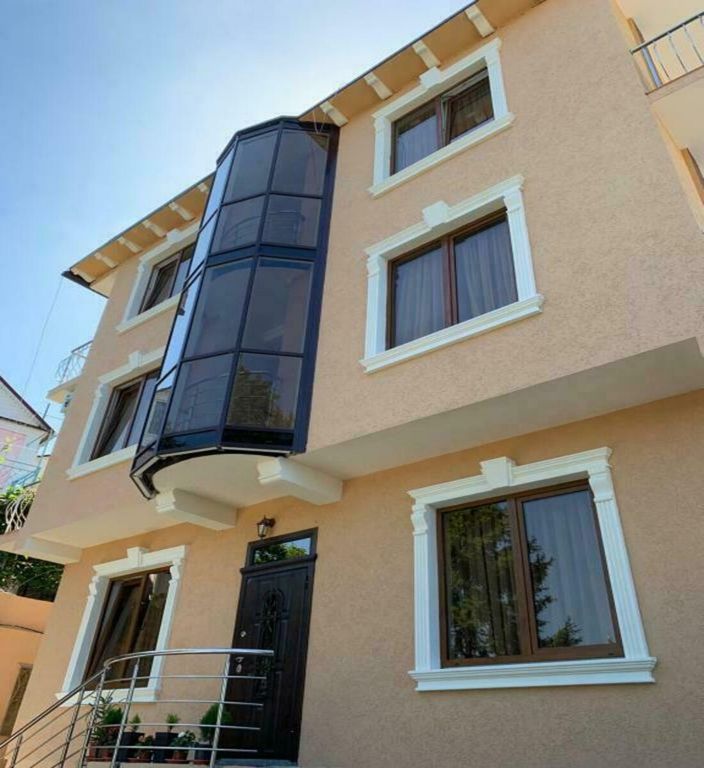 Двухместный номер с 2 отдельными кроватями люкс с балконом и видом на море