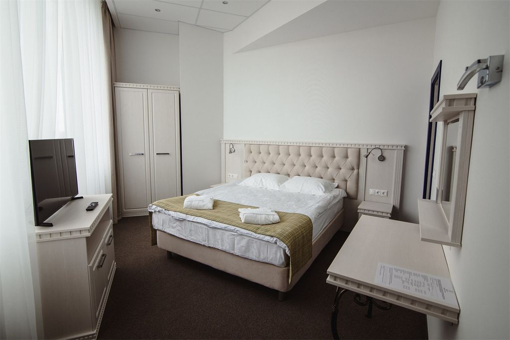 Двухместный номер с 1 кроватью Люкс (Корпус 3)