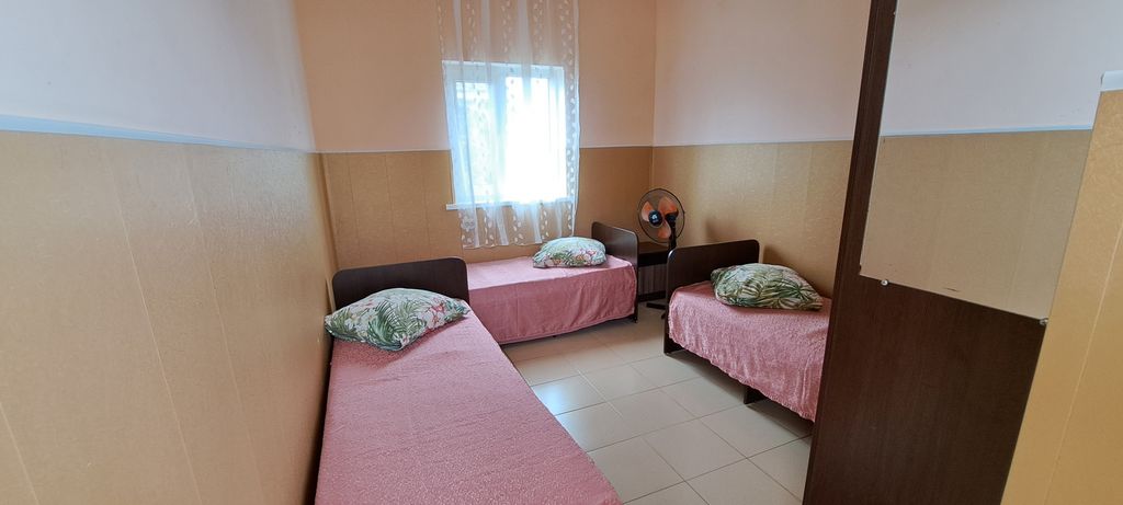 Трёхместный номер эконом