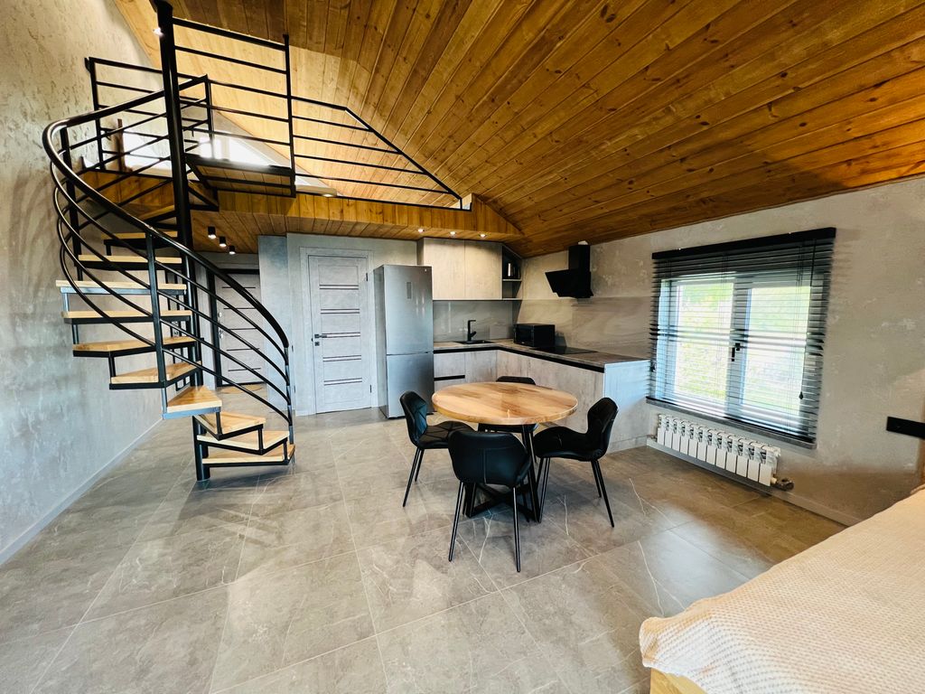 Четырёхместный номер люкс с видом на море