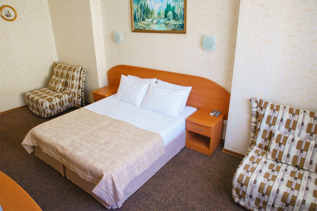 Двухместный номер с 1 кроватью стандарт увеличенный