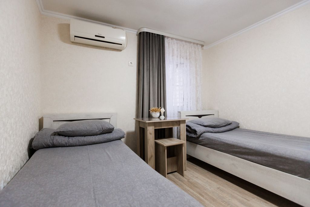 Двухместный номер с 2 отдельными кроватями эконом