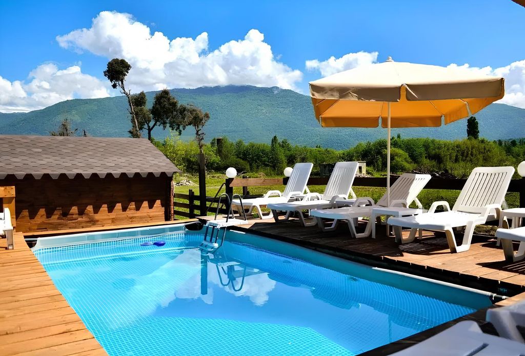 Дом Коттеджный домик