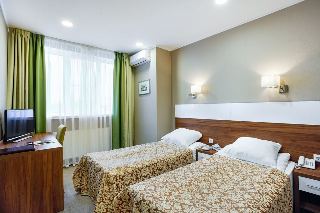 Двухместный номер с 1 кроватью или 2 отдельными кроватями улучшенный