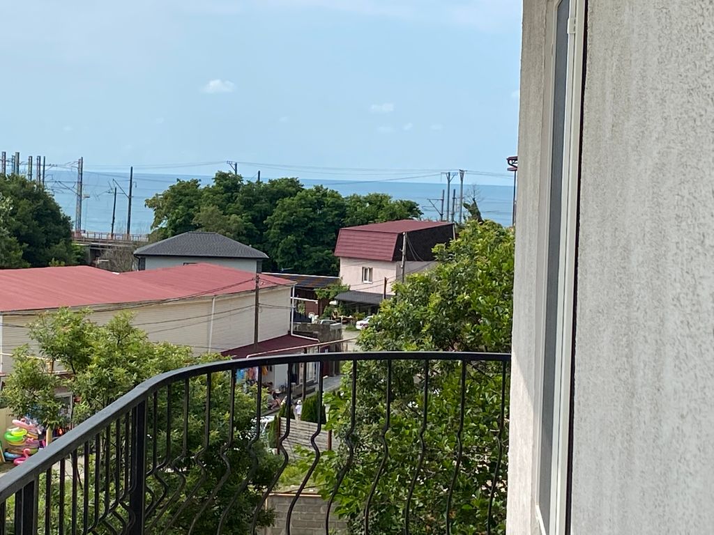 Семейный номер с удобствами и балконом с видом на море