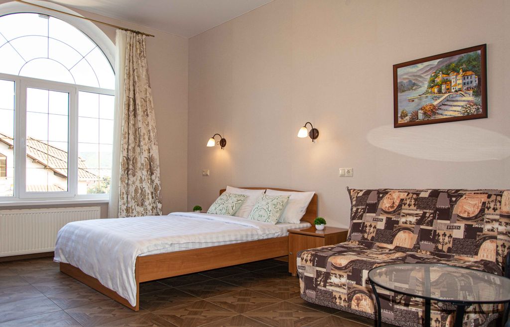 Трёхместный номер Улучшенный номер без балкона